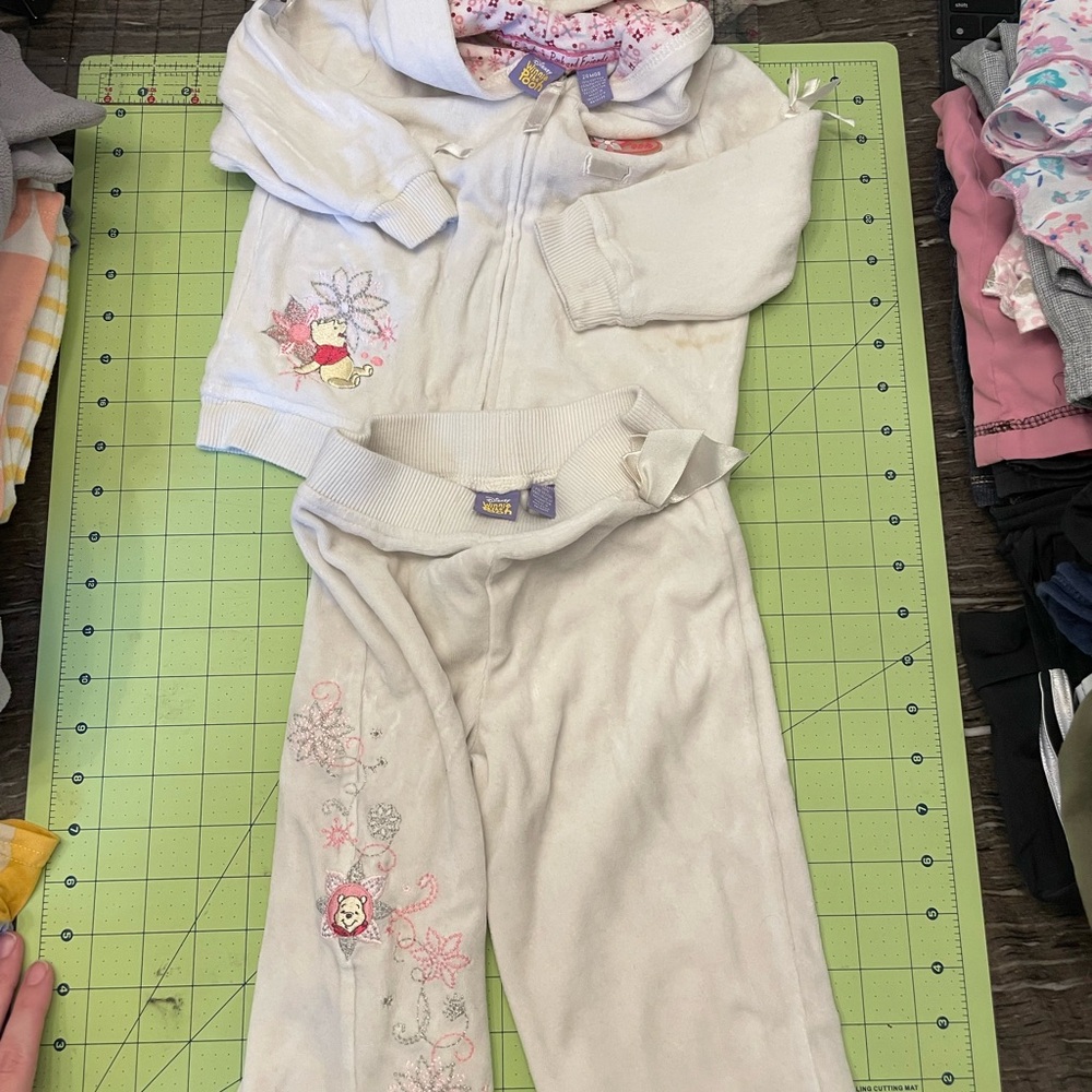Disney Winnie the Pooh Cream Kids Matching Set